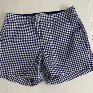 Old Navy Ladies Blue/white gingham size 8 shorts.UsedGoodCond. 5”inseam